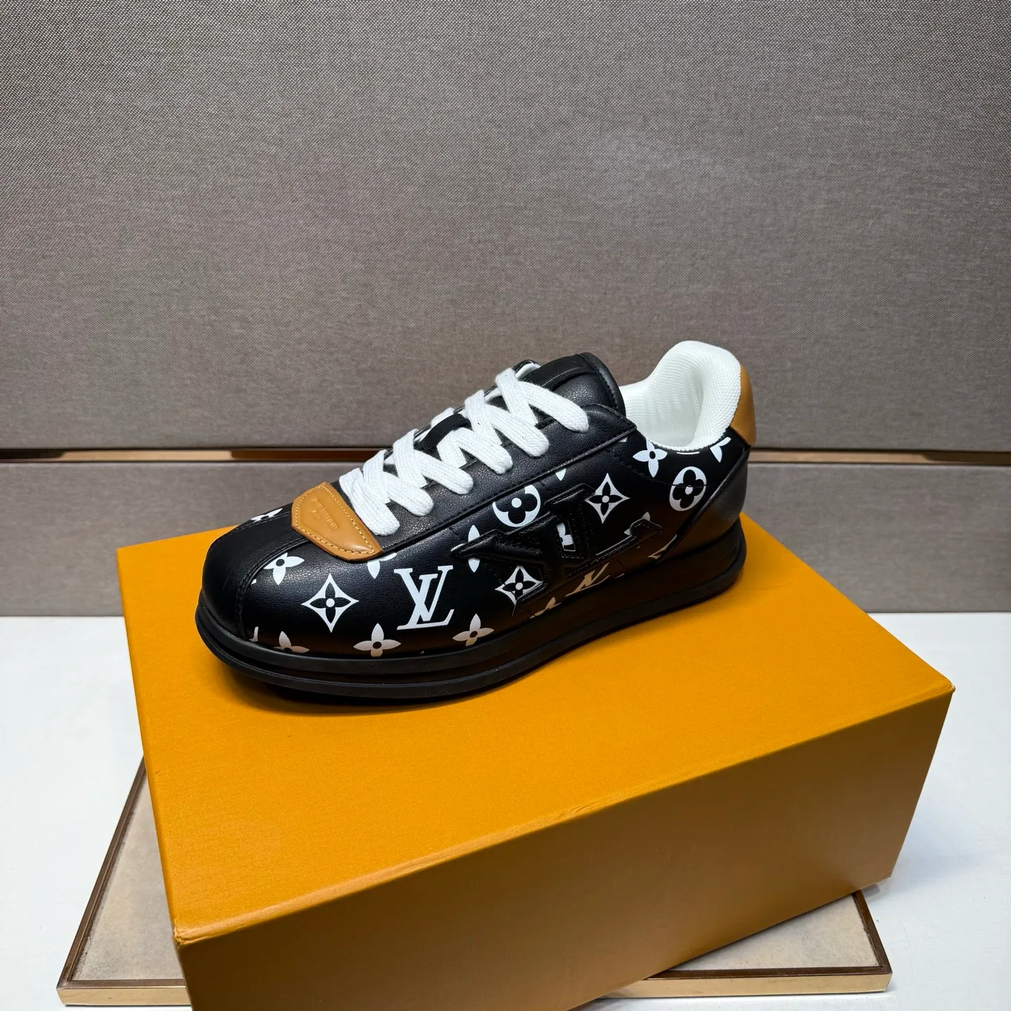 Men's men's shoes 💰pp560 [LV～] Men's casual shoes 2025z cabinet sales simultaneously 🔶Size: 38-44 #️⃣ 🔷5 colors🔜The upper is made of multi-material splicing➕Mesh lining, comfortable and breathable, sole: original comfortable and wear-resistant outsole, ⚠️real thing📱photographed🎬real thing is better📢📢📢